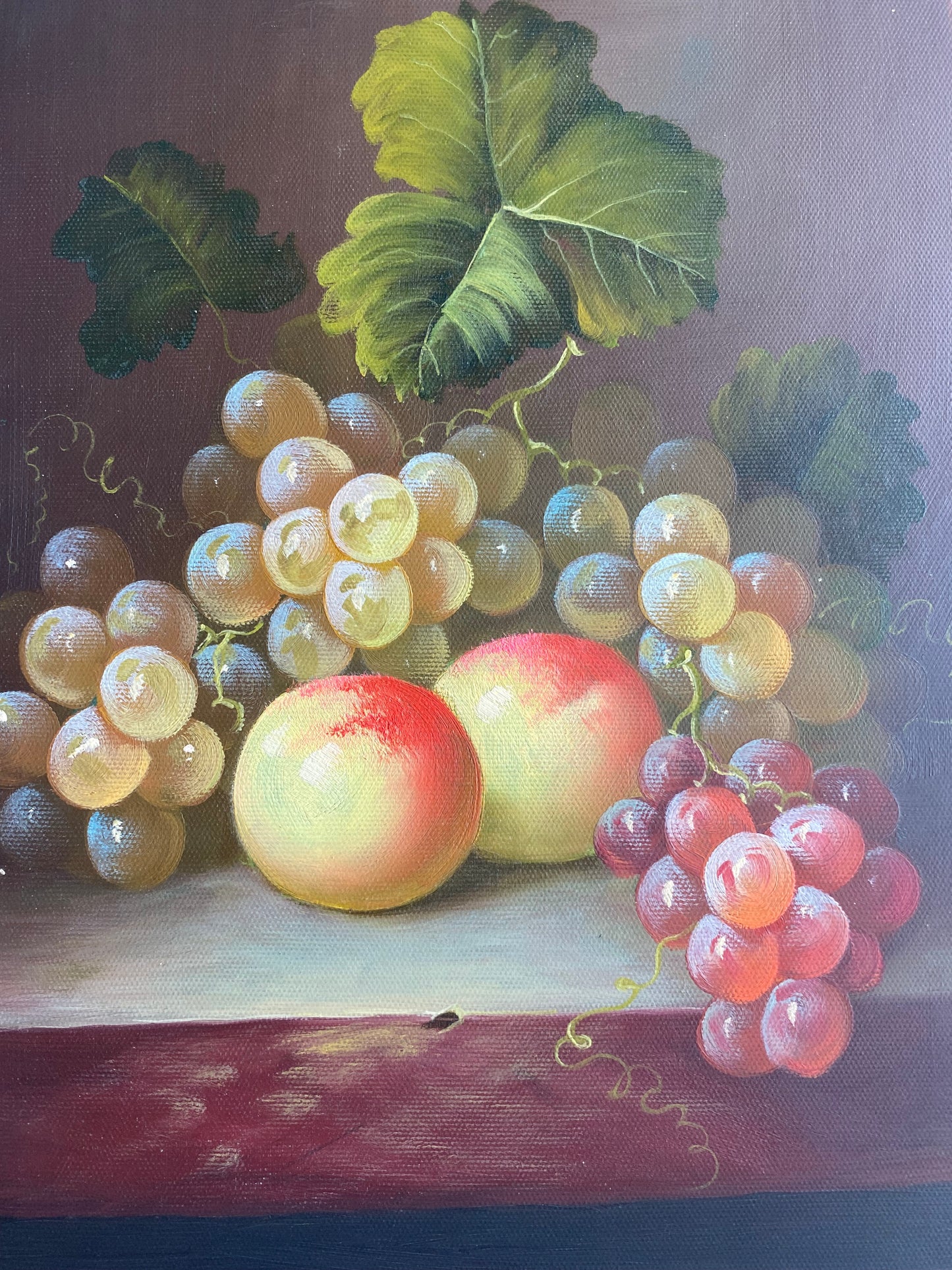 Nature morte de fruits sur une table en bois