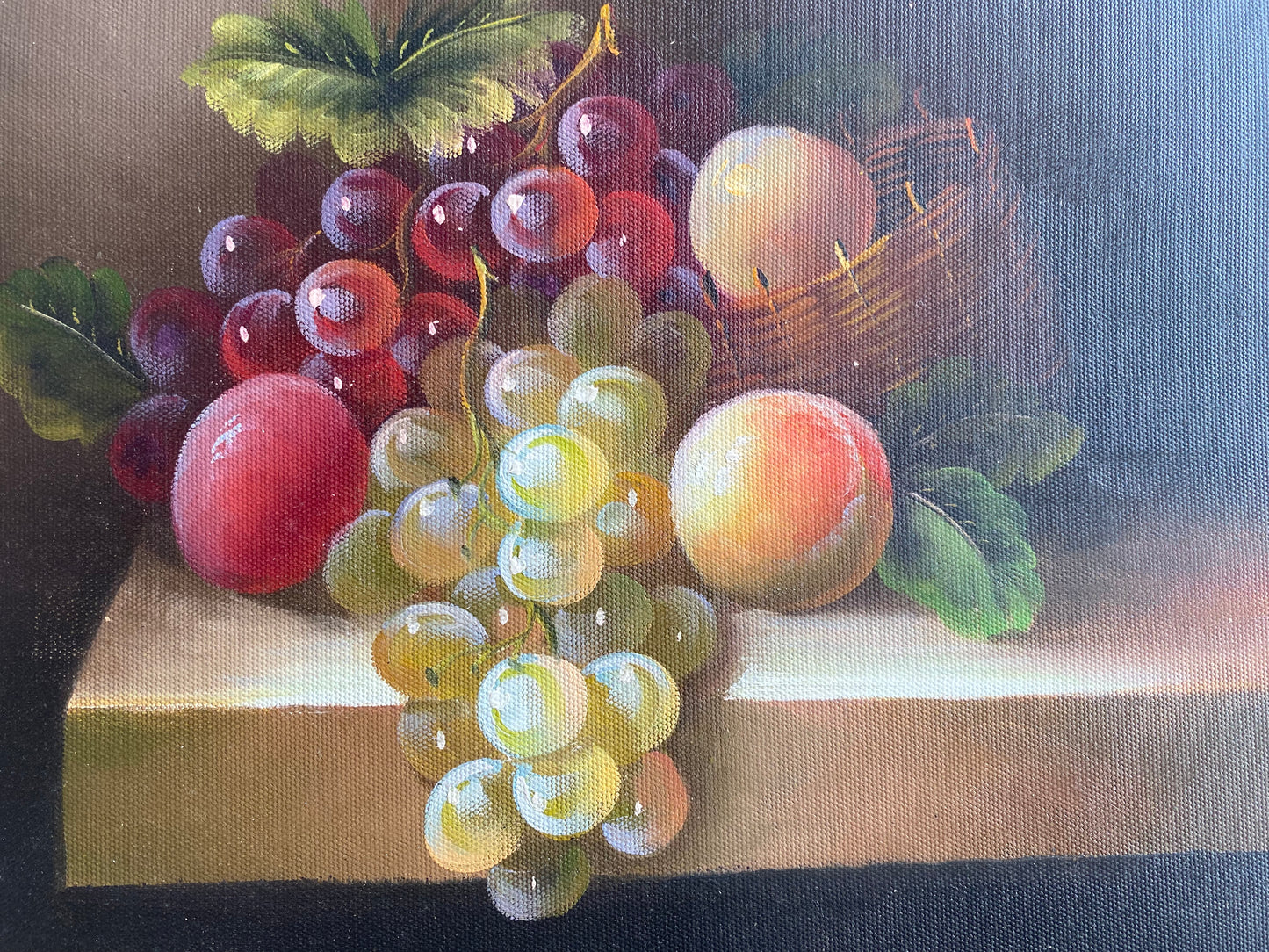 Nature morte d'un panier et de fruits
