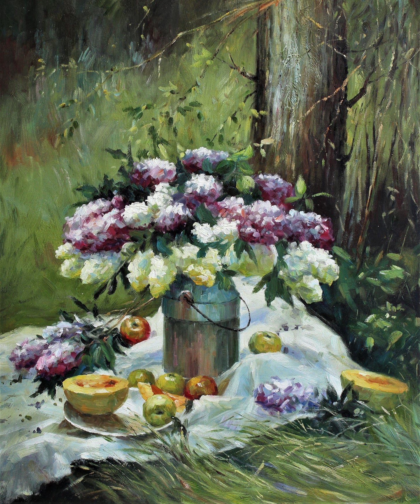 Pique-nique avec fruits et fleurs
