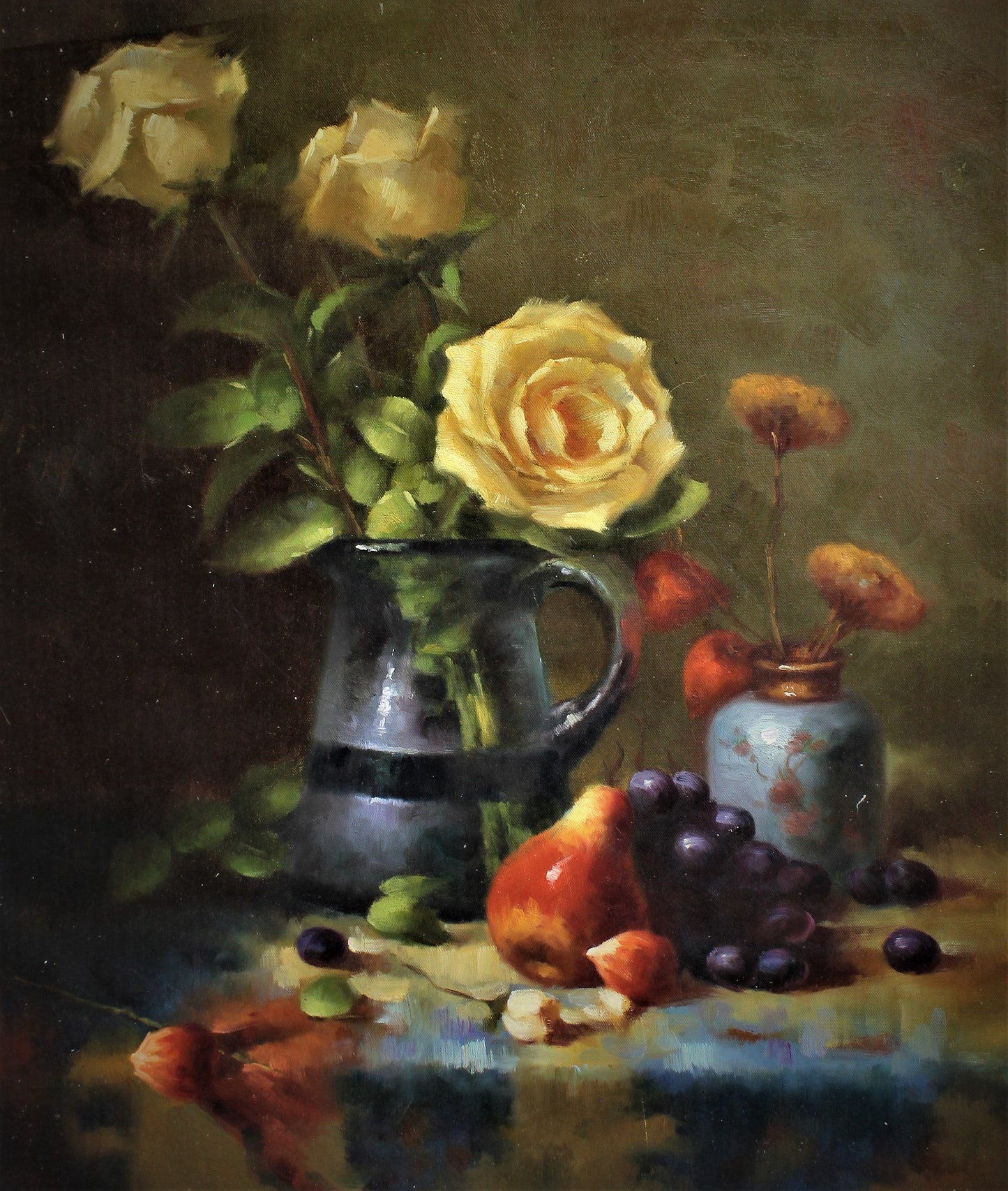 Nature morte de divers fruits et fleurs jaunes