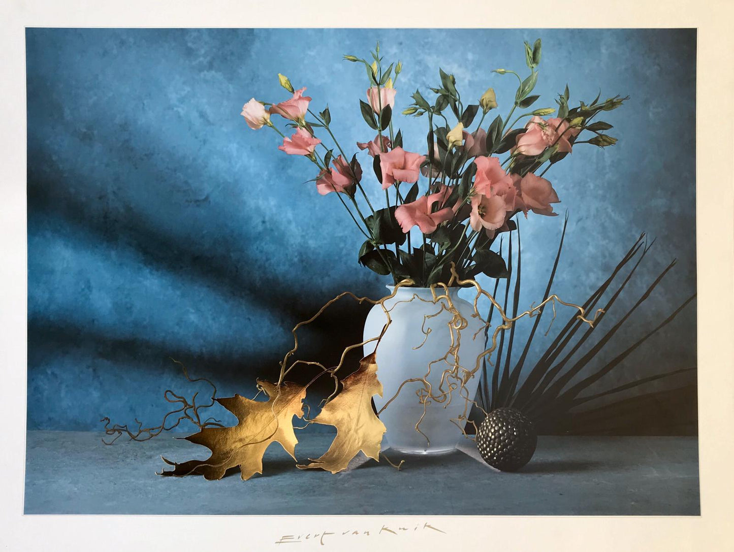 Poster of a bouquet of flowers on blue background