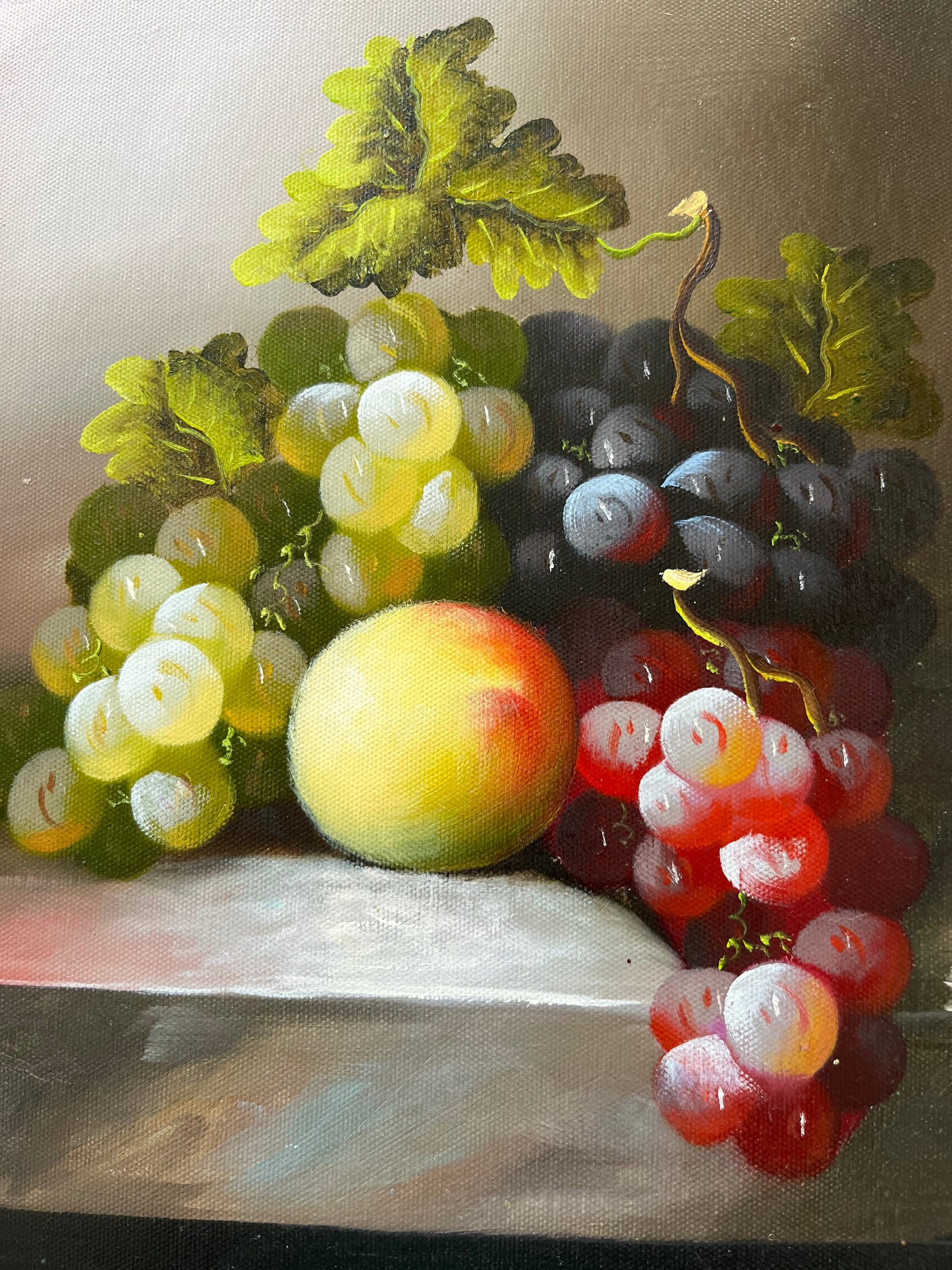 Nature morte de fruits avec feuilles