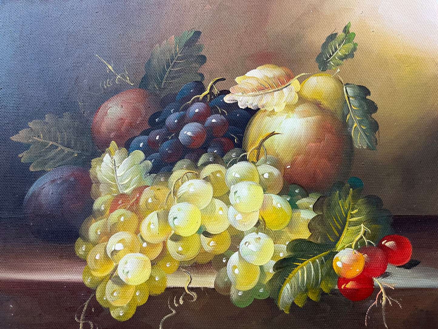 Nature morte de fruits avec des feuilles