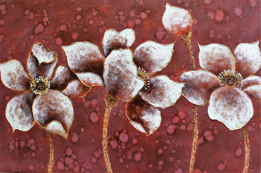 Fleurs blanches sur fond abstrait rouge