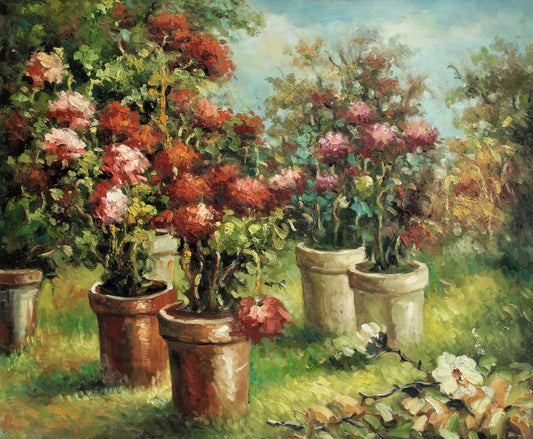 Fleurs poussant dans des pots de jardin