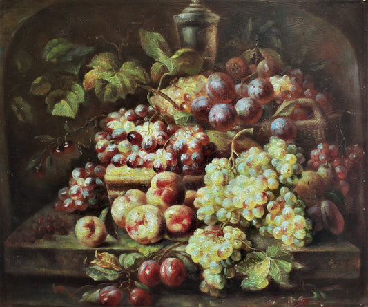 Nature morte de pruneaux, de pêches et de raisins