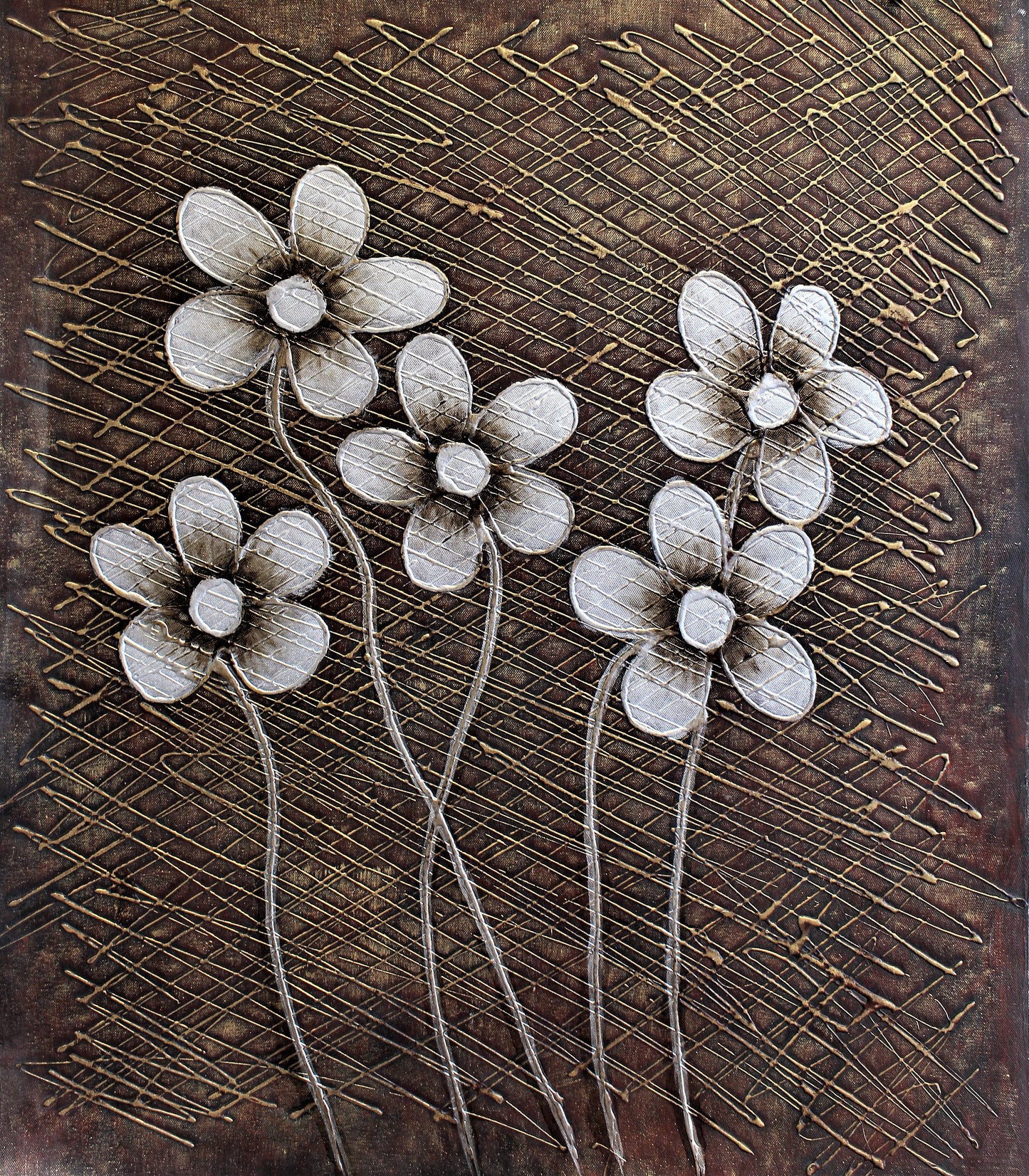 Cinq fleurs monochromes