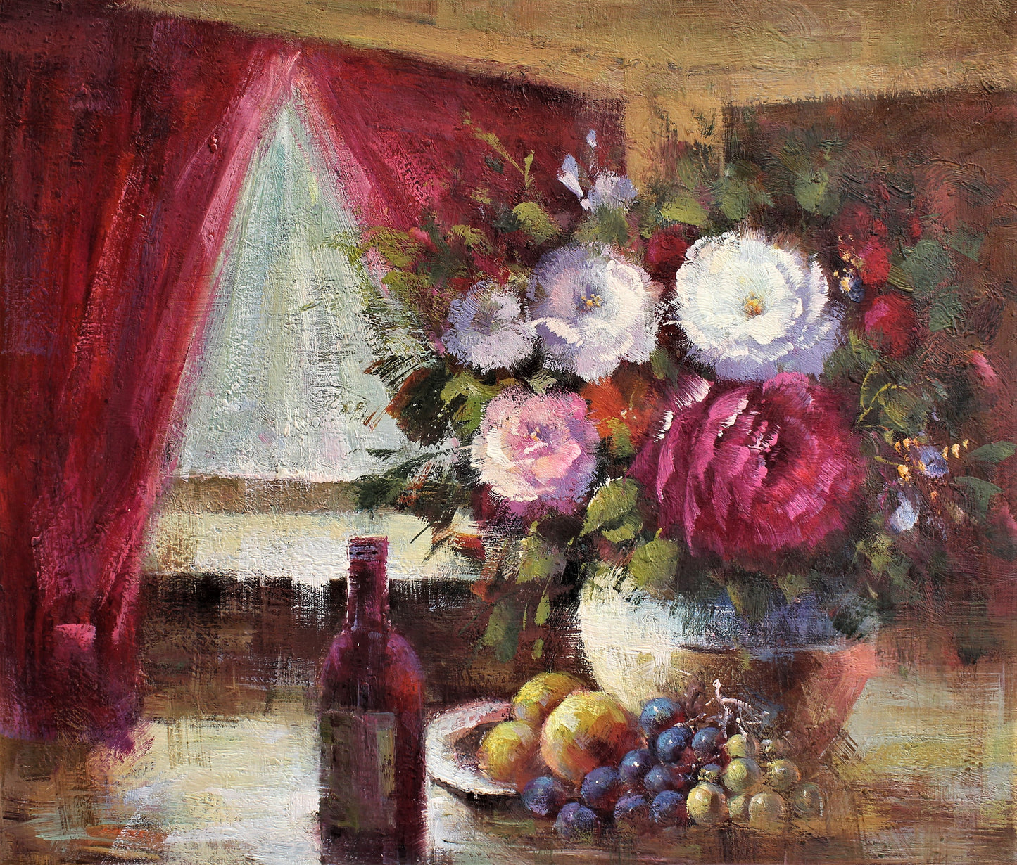Nature morte de raisins, d'une bouteille et d'un vase rempli de fleurs