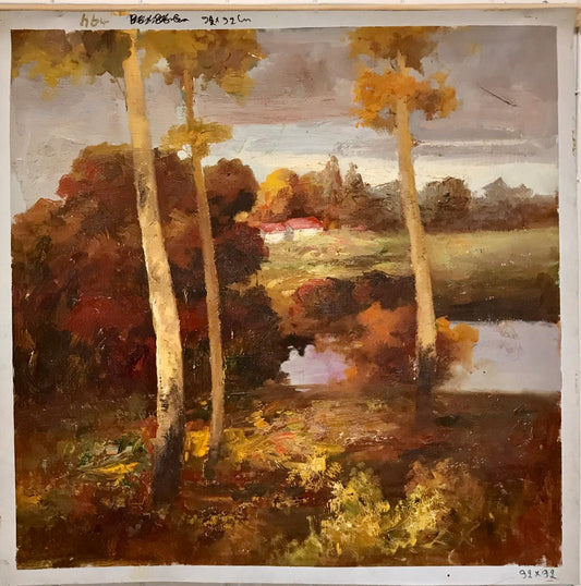 Arbres d'automne et un petit étang